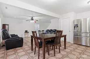 3047 Meadow Knoll Dr, Charlotte, NC 28269 - Photo 8