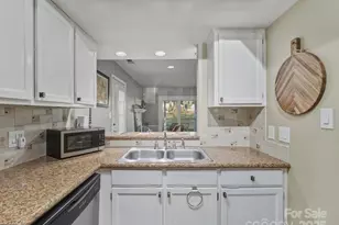 5215 Amity Springs Dr, Charlotte, NC 28212 - Photo 10