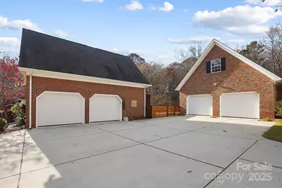 10915 Tara Oaks Drive, Charlotte, NC 28227 - Photo 44