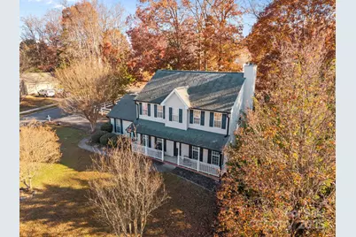 135 Shade Tree Circle, Fort Mill, SC 29715 - Photo 2