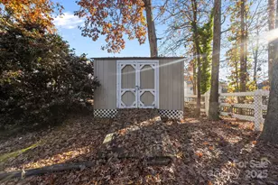 135 Shade Tree Cir, Fort Mill, SC 29715 - Photo 26