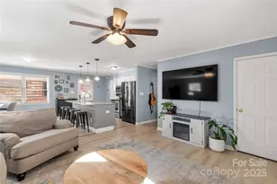 1513 University Dr, Lancaster, SC 29720 - Photo 2