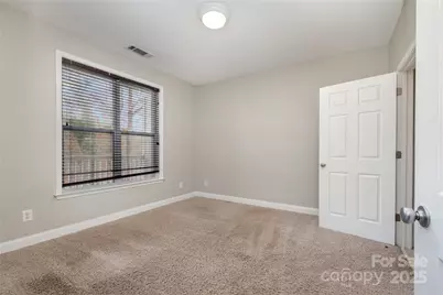1000 E Woodlawn Road #217, Charlotte, NC 28209 - Photo 12