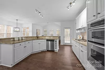 7909 Bay Pointe Drive, Denver, NC 28037 - Photo 16