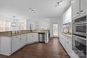 7909 Bay Pointe Dr, Denver, NC 28037 - Photo 16