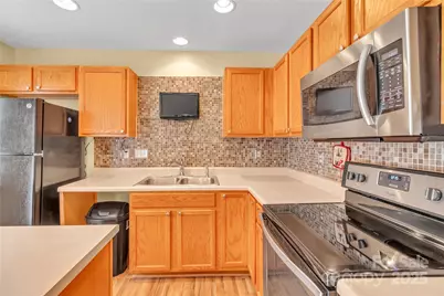 772 Rock Lake Glen, Fort Mill, SC 29715 - Photo 6