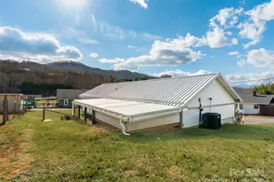 82 Morgan St, Canton, NC 28716 - Photo 42