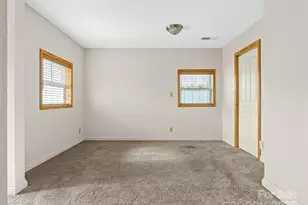 82 Morgan St, Canton, NC 28716 - Photo 32