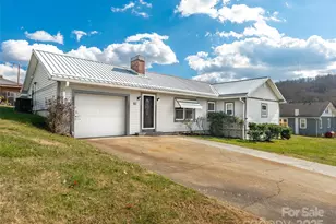 82 Morgan St, Canton, NC 28716 - Photo 2