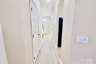 318 Shingleoak Dr, Lake Wylie, SC 29710 - Photo 8