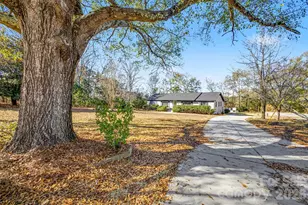211 Ole Simpson Pl, Catawba, SC 29704 - Photo 2