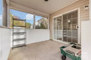 7705 Ponderosa Pine Ln, Charlotte, NC 28215 - Photo 18