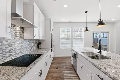 8220 Hudson Forest Drive, Charlotte, NC 28269 - Photo 6