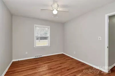 8911 Reames Road, Charlotte, NC 28216 - Photo 18