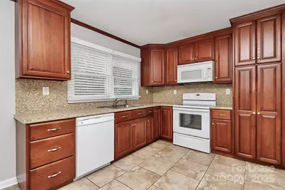 8911 Reames Road, Charlotte, NC 28216 - Photo 12