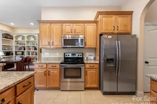 10 Pacifico Dr, Asheville, NC 28806 - Photo 18