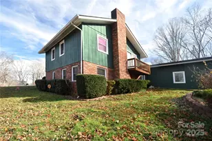 119 Pleasant Hill Cir, Waynesville, NC 28786 - Photo 6