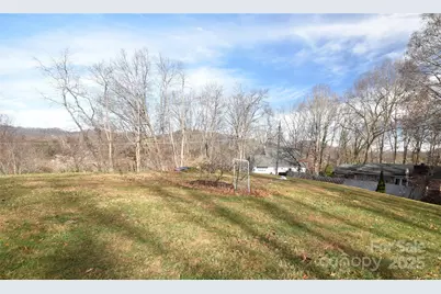 119 Pleasant Hill Circle, Waynesville, NC 28786 - Photo 8