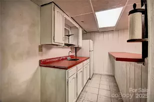 119 Pleasant Hill Cir, Waynesville, NC 28786 - Photo 38