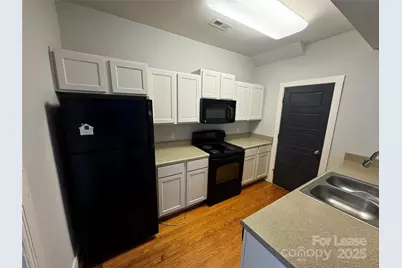 102 W Second Avenue #106, Gastonia, NC 28052 - Photo 2