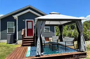 528 S Shamrock Ave, Landrum, SC 29356 - Photo 2