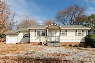 5057 Howard Gap Rd, Flat Rock, NC 28731 - Photo 2