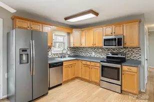 5057 Howard Gap Rd, Flat Rock, NC 28731 - Photo 6