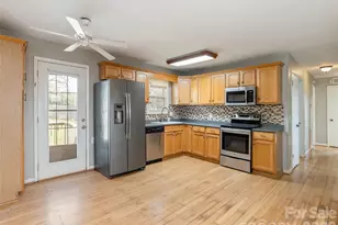 5057 Howard Gap Rd, Flat Rock, NC 28731 - Photo 6