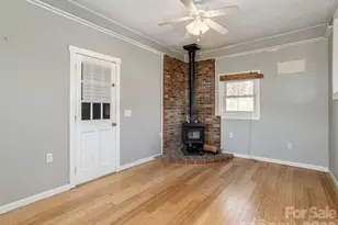 5057 Howard Gap Rd, Flat Rock, NC 28731 - Photo 12