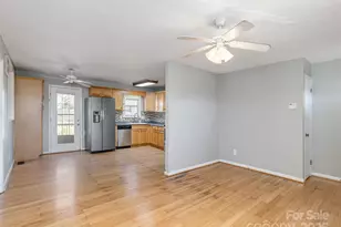 5057 Howard Gap Rd, Flat Rock, NC 28731 - Photo 4