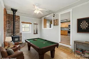 5057 Howard Gap Rd, Flat Rock, NC 28731 - Photo 10