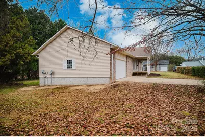 13 Cameron Drive, Etowah, NC 28729 - Photo 8