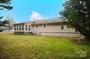 13 Cameron Dr, Etowah, NC 28729 - Photo 6