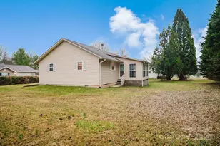 13 Cameron Dr, Etowah, NC 28729 - Photo 4