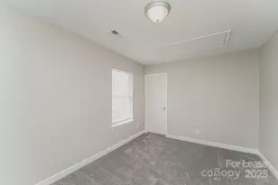 524 Lightspun Ln, Charlotte, NC 28216 - Photo 12