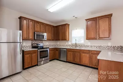 10209 Fairbourne Court, Charlotte, NC 28269 - Photo 4