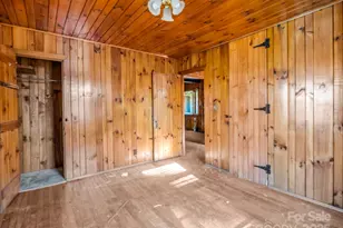 541 Broadway St, Hendersonville, NC 28739 - Photo 30