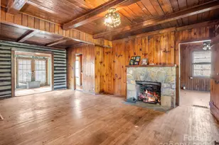 541 Broadway St, Hendersonville, NC 28739 - Photo 14