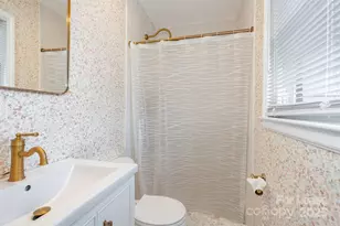 7726 Wallace Ln, Charlotte, NC 28212 - Photo 12