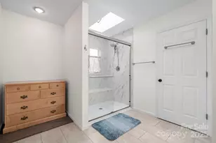 515 N Shore Dr, Hickory, NC 28601 - Photo 28