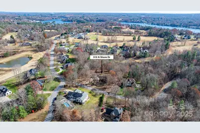 515 N Shore Drive, Hickory, NC 28601 - Photo 10