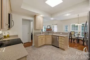 1740 30th Ave Dr NE, Hickory, NC 28601 - Photo 28