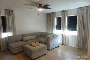 3216 Lasalle St, Charlotte, NC 28216 - Photo 6