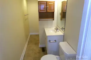 923 Efird St, Albemarle, NC 28001 - Photo 8