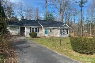 107 L R Smith Ave, Hendersonville, NC 28791 - Photo 14