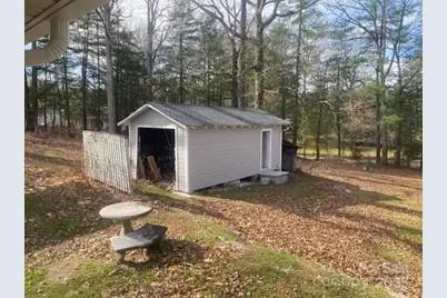 107 Lr Smith Avenue, Hendersonville, NC 28791 - Photo 18