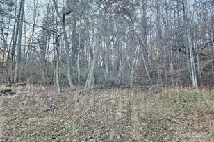 951 Cypress Ct NW, Lenoir, NC 28645 - Photo 14