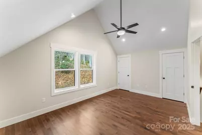 457 Blue Ridge Drive N, Marion, NC 28752 - Photo 16