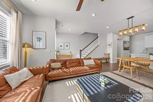 915 Kinsey Aly, Charlotte, NC 28217 - Photo 2