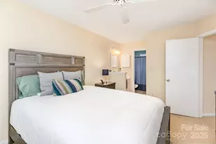 9712 St Vincent Ln, Charlotte, NC 28277 - Photo 14